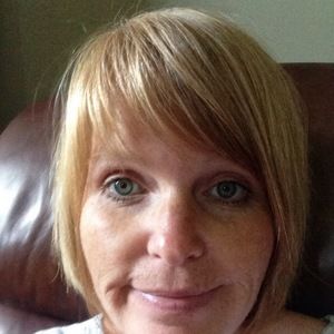 Meet your Posher, Lora